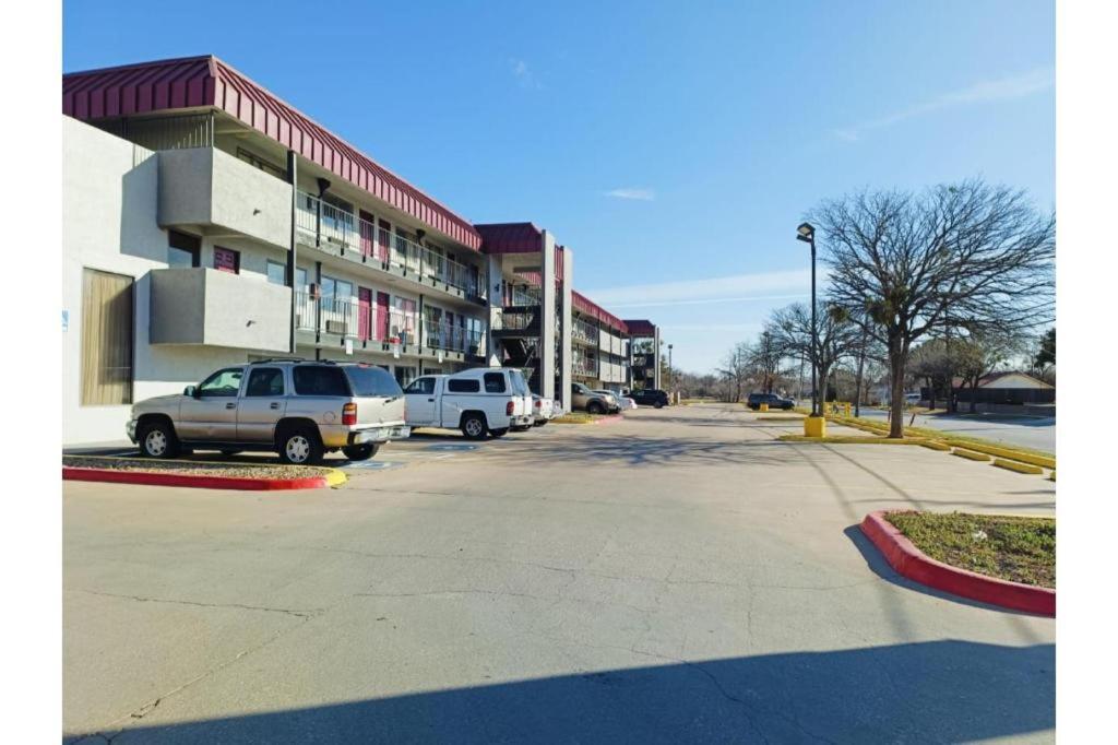 Travelers Inn By Oyo Wichita Falls Eksteriør billede